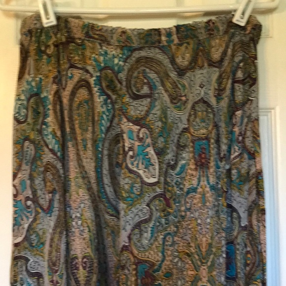 Shelly and Arnold Dresses & Skirts - Reversible.    Ready for spring Stretch waist band